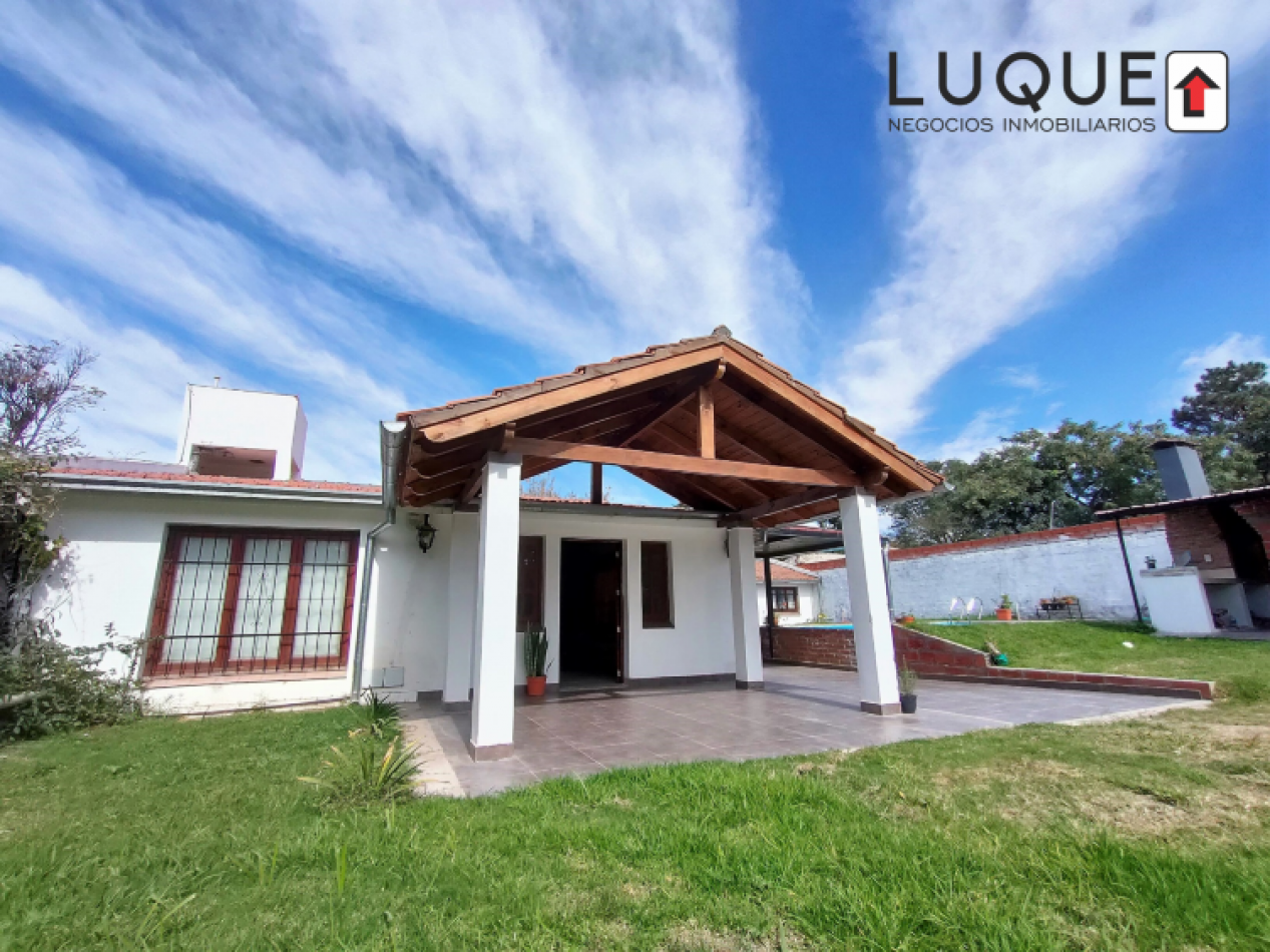 SAN LORENZO - CASA EN VENTA