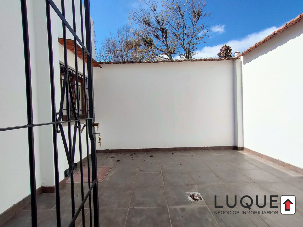 SAN LORENZO - CASA EN VENTA