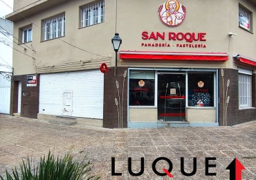 ALQUILO LOCAL Y OFICINAS AV. JB JUSTO